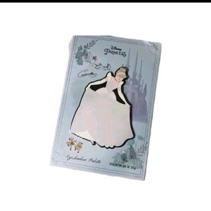 Disney Cinderella Storybook 12 Pan Eyeshadow Palette